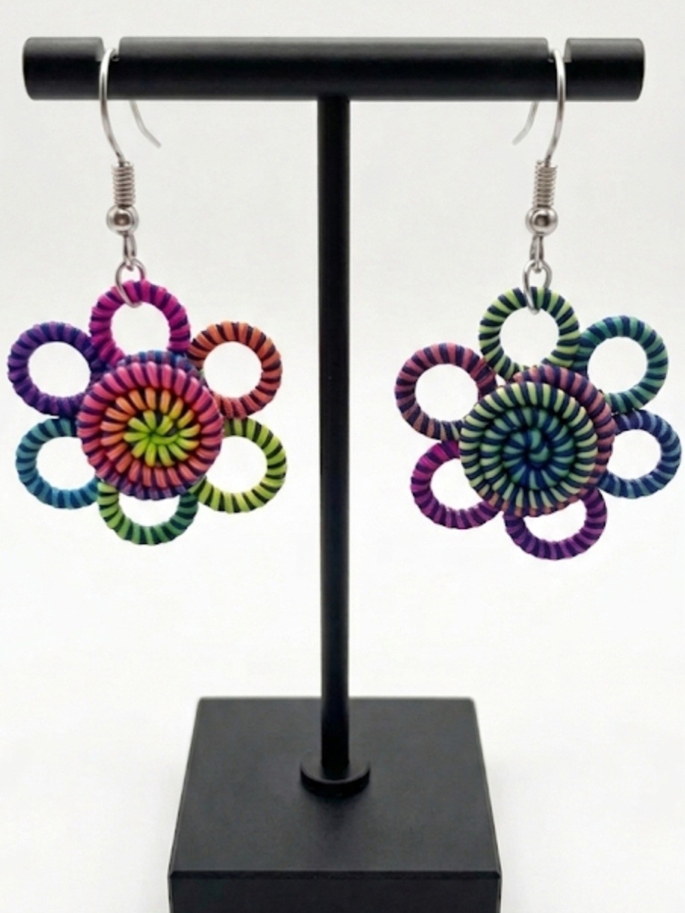 Colorful Floral Drop Earrings - Multicolor